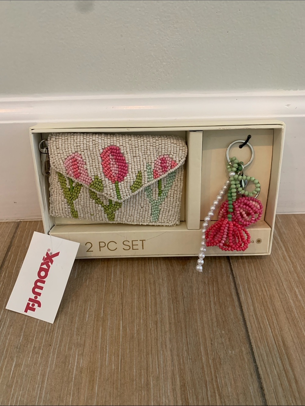Viral Beaded Floral Cardholder and Keychain Set - Pink